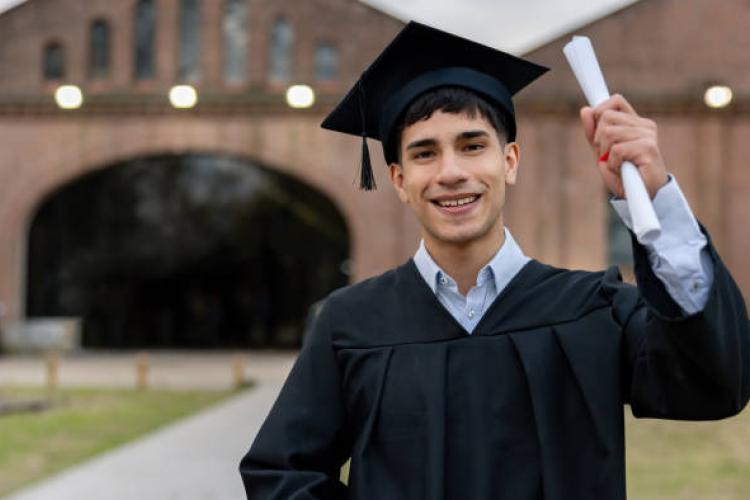 Masters Abroad: Step-by-Step Guide for 2025