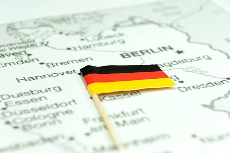 post study work visa options in Germany along with top career-focused courses like IT, Engineering, and Business Management.